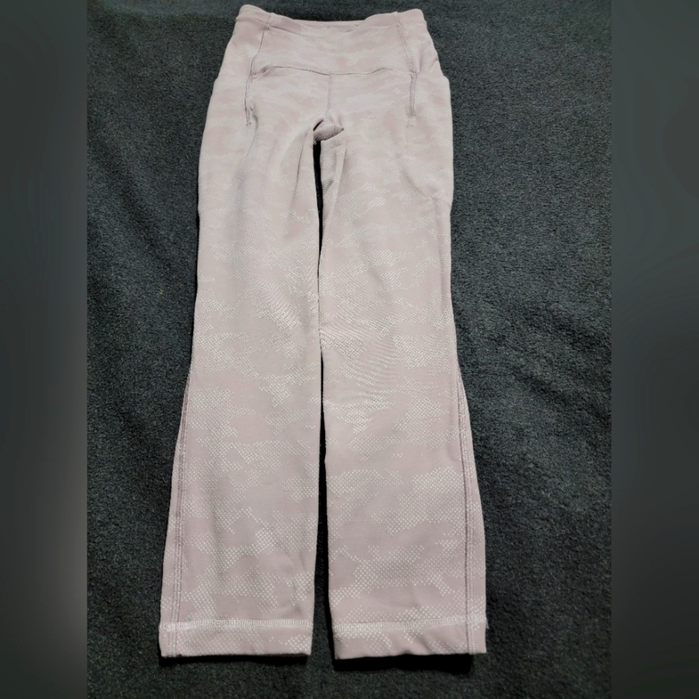 Lululemon Swift Speed Tights 25", Size 2 Pale Pink Fatigue Pattern